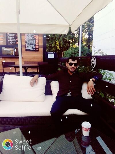  ,   Arman, 33 ,   ,   
