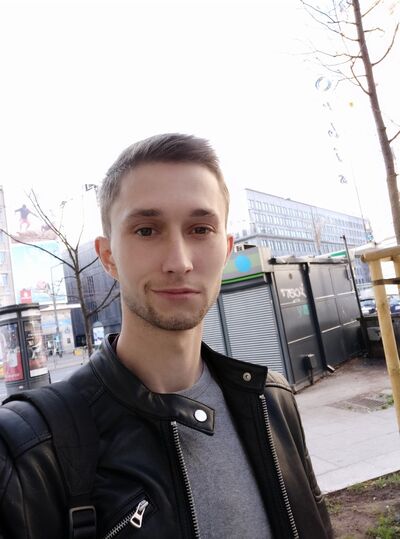  Warszawa,   Yevhenii, 32 ,   ,   , c 