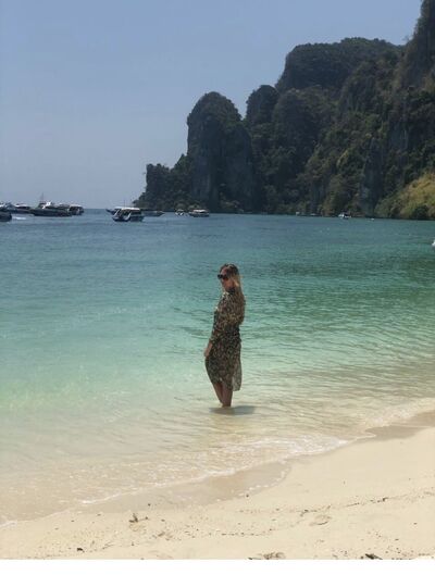  -,   Ylia, 40 ,   ,   