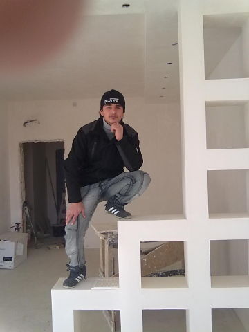  15950889  , 33 ,    