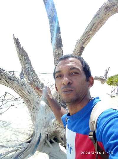  Havana,   Yariel, 42 ,   ,   