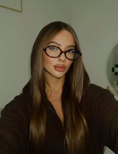  ,   Dasha, 25 ,   ,   