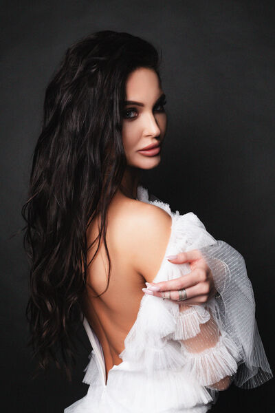  ,   Intrigue, 32 ,   ,   , c , 