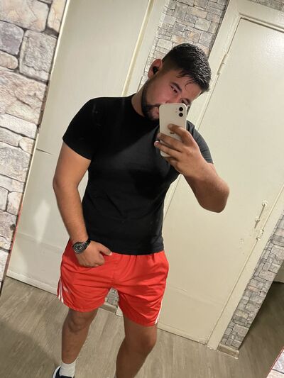  ,   Denis, 26 ,   