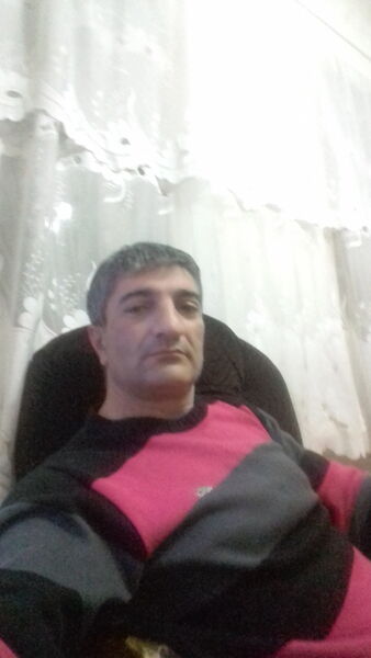  --,   LEON, 51 ,   , 