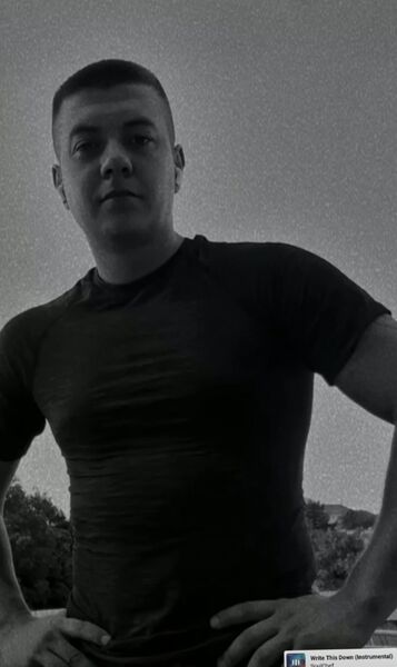  Praha,   Oleksii, 35 ,   ,   , c , 