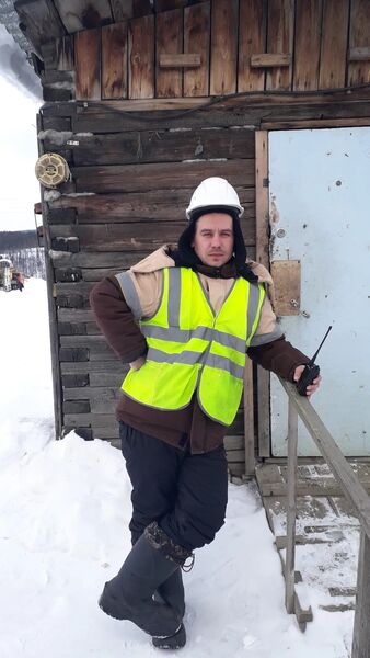  ,   Anatoly, 31 ,   c 