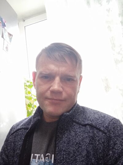  ,   Andrej, 40 ,   ,   