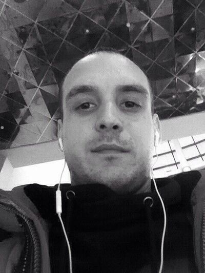  ,   Anton, 34 ,   
