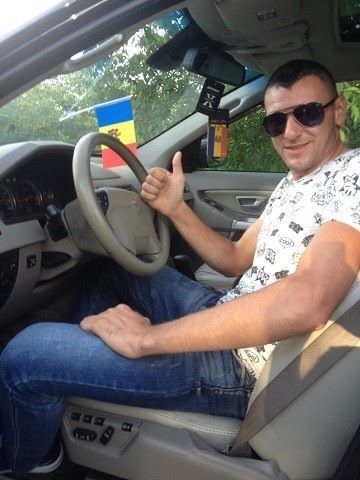  ,   Oleg, 34 ,   