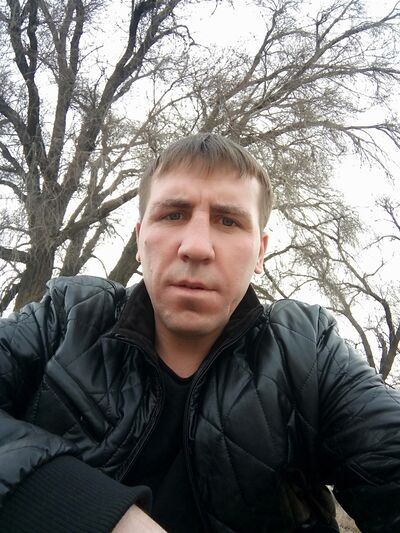  ,   Ruslan, 37 ,   ,   , c 