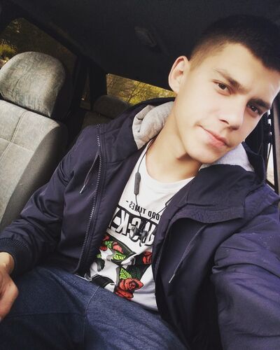  ,   Nikolay, 25 ,   c 