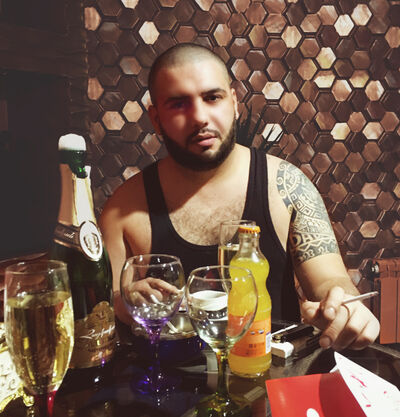  ,   David, 39 ,   ,   , c , 