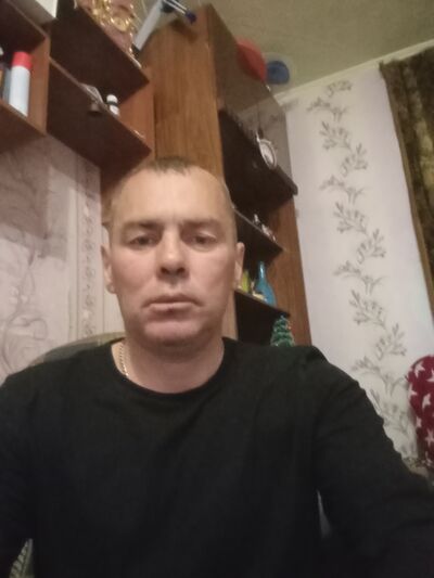  ,   Sergei, 44 ,   ,   