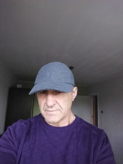  ,   Aleksandrs, 63 ,  