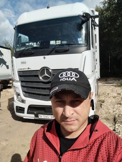 ,   Oleg, 35 ,   ,   , c , 