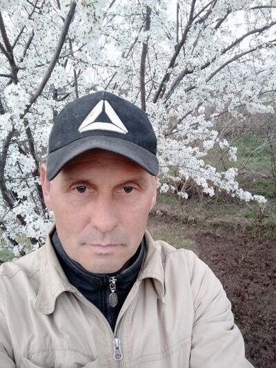  ,   Igor, 52 ,   ,   , c 