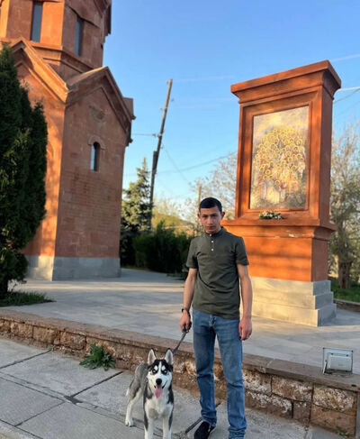  ,   Vardan, 22 ,   ,   