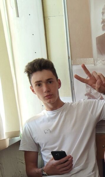  ,   Ivan, 21 ,   ,   