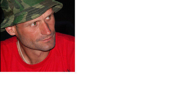  18160989  Andrei, 48 ,    