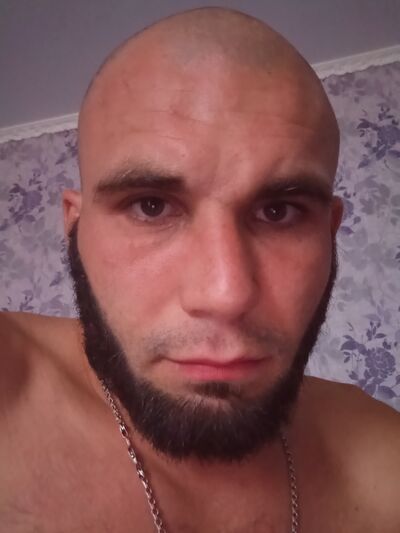  -,   Sasha, 30 ,   ,   