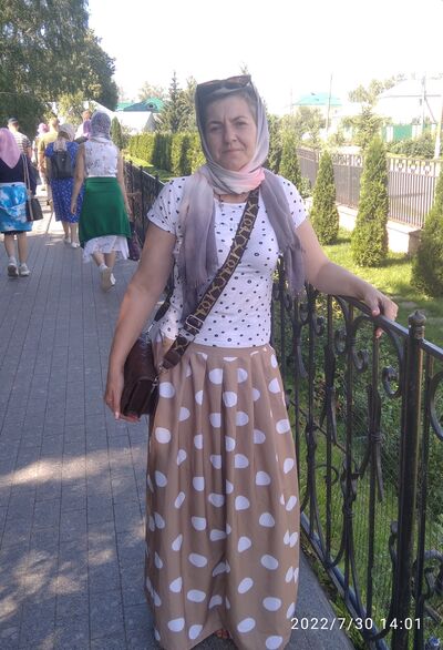  ,   Elena, 43 ,   