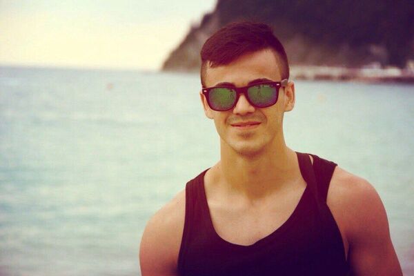  ,   Nurik, 32 ,   ,   , c 