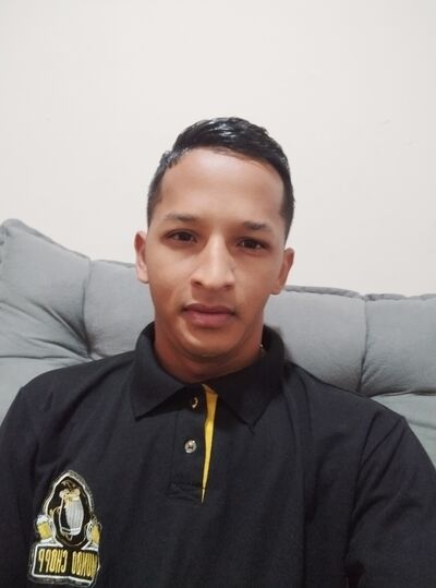  --,   Denniel, 31 ,   ,   