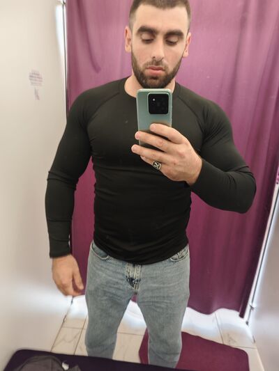 --,   Adam, 31 ,   ,   