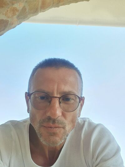  Burjassot,   John, 50 ,   ,   , c 