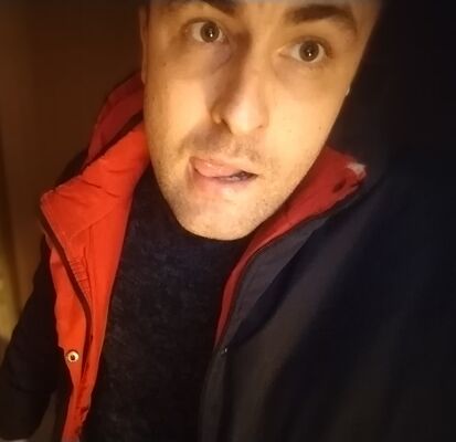  ,   Mikhail, 32 ,   ,   , c , 