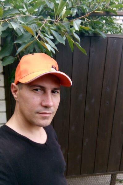  ,   Yuriy, 40 ,     , c 