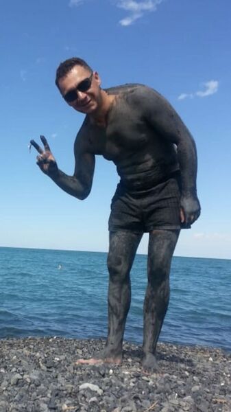  ,   Viktor, 51 ,   ,   