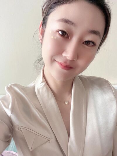  ,   Anita, 31 ,   c 