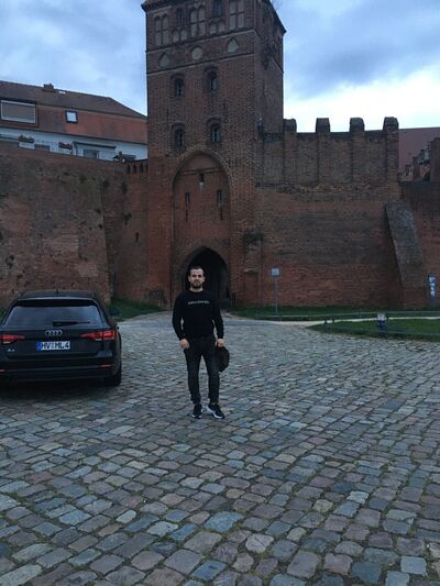   ,   Mustafa, 31 ,   ,   