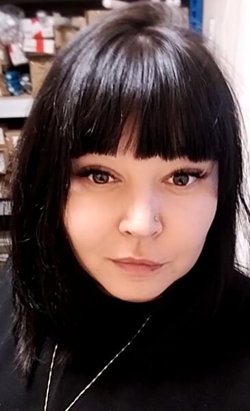  ,   Viktoria, 32 ,   ,   , c 