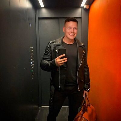  -,   Roman, 33 ,   ,   