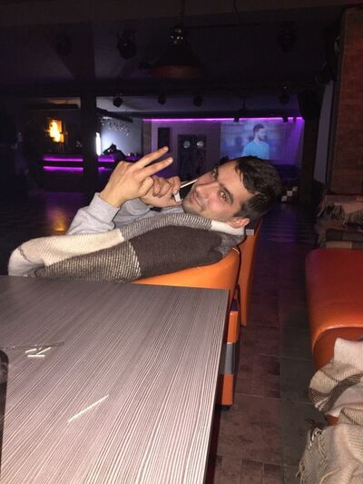  ,   Artur, 28 ,   ,   , c 