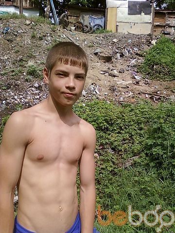  ,   Deeeen, 32 ,   
