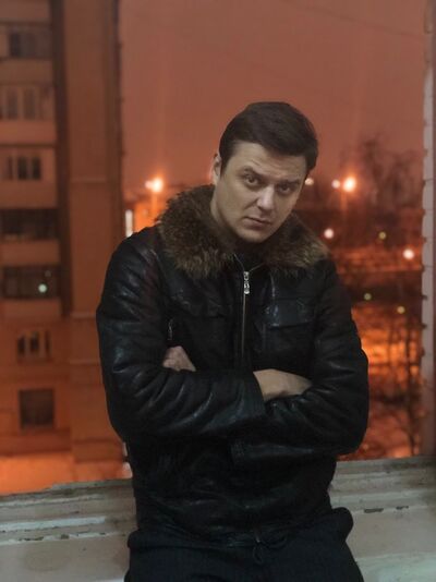  ,   Mr, 34 ,   ,   , c 