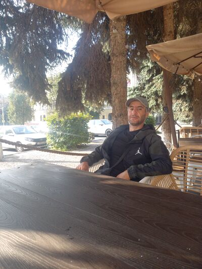  ,   Hovo, 34 ,     , c 
