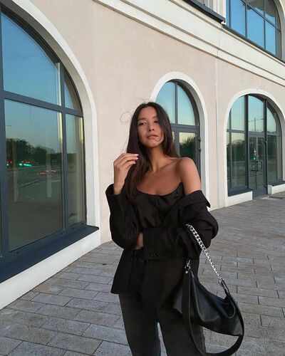  ,   Liza, 28 ,   ,   