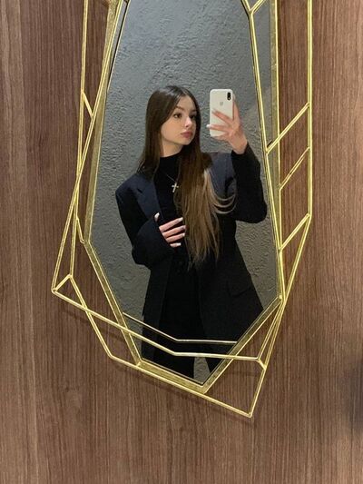  ,   Aimeere, 24 ,   ,   