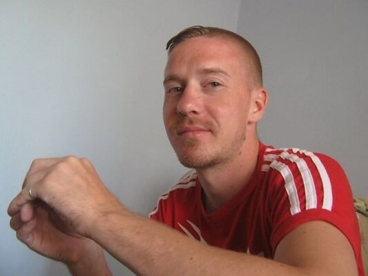  ,   Undy, 42 ,   