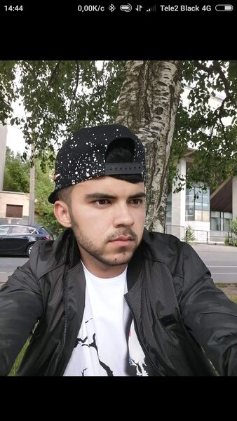  -,   Komron, 22 ,   ,   
