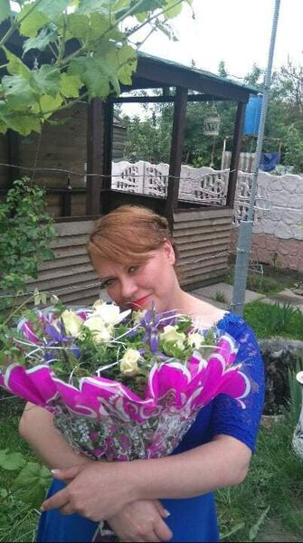  ,   Julia, 46 ,   ,   