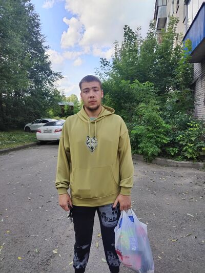  ,   Ilya, 22 ,   ,   