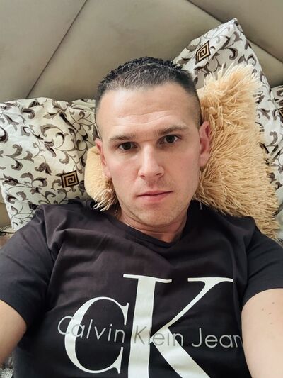  ,   Vasile, 32 ,   ,   