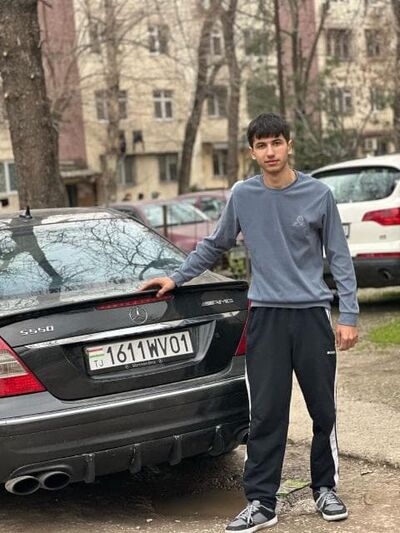  ,   Firdavs, 22 ,   ,   , c , 