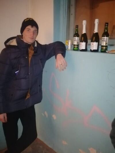  ,   Kirill, 25 ,     , c 
